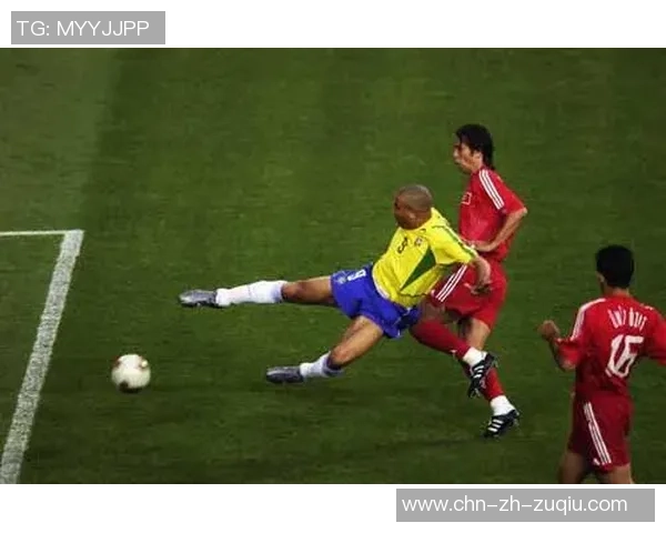 巴西足球传奇罗纳尔多的辉煌生涯与不朽影响力解析